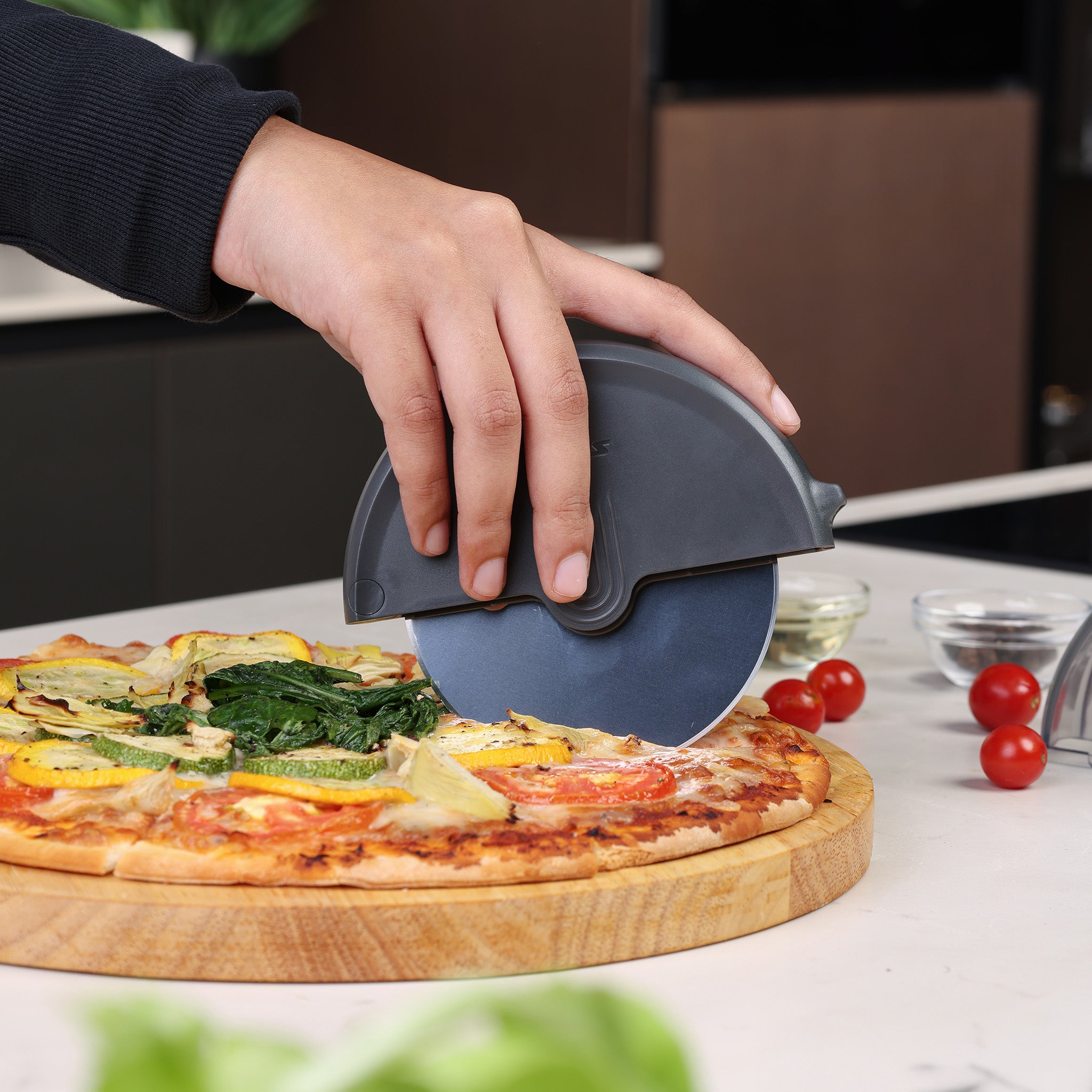 Zyliss Pizza Wheel with Handle - Thumbnail 2