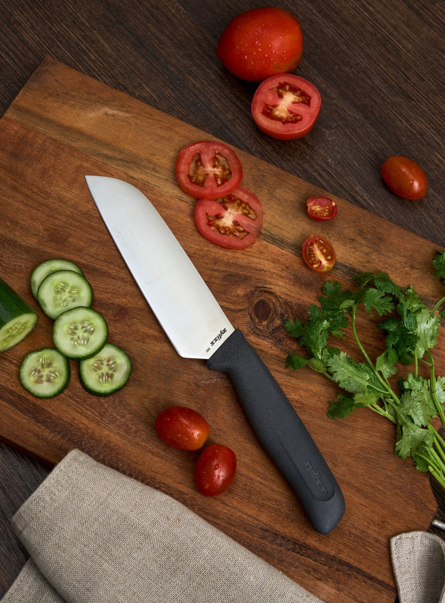ウジセット Zyliss Santoku Knife – Versatile, Balanced Japanese Design