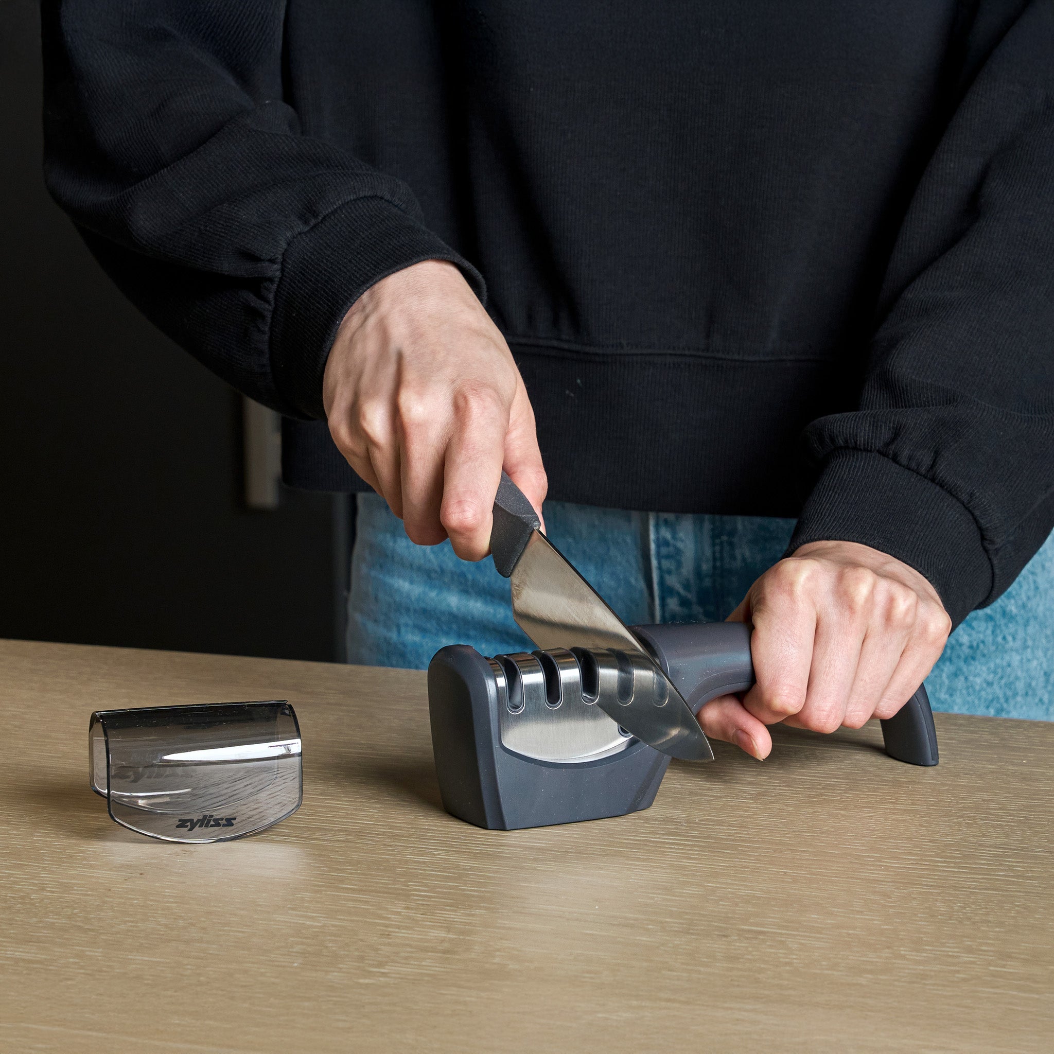 Zyliss 4-in-1 Knife Sharpener for Straight, Serrated and Scissors