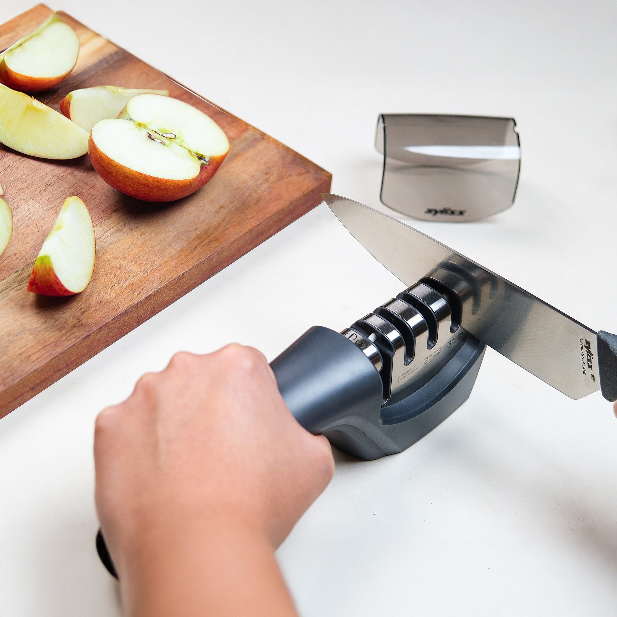 Zyliss 4-in-1 Knife Sharpener for Straight, Serrated and Scissors