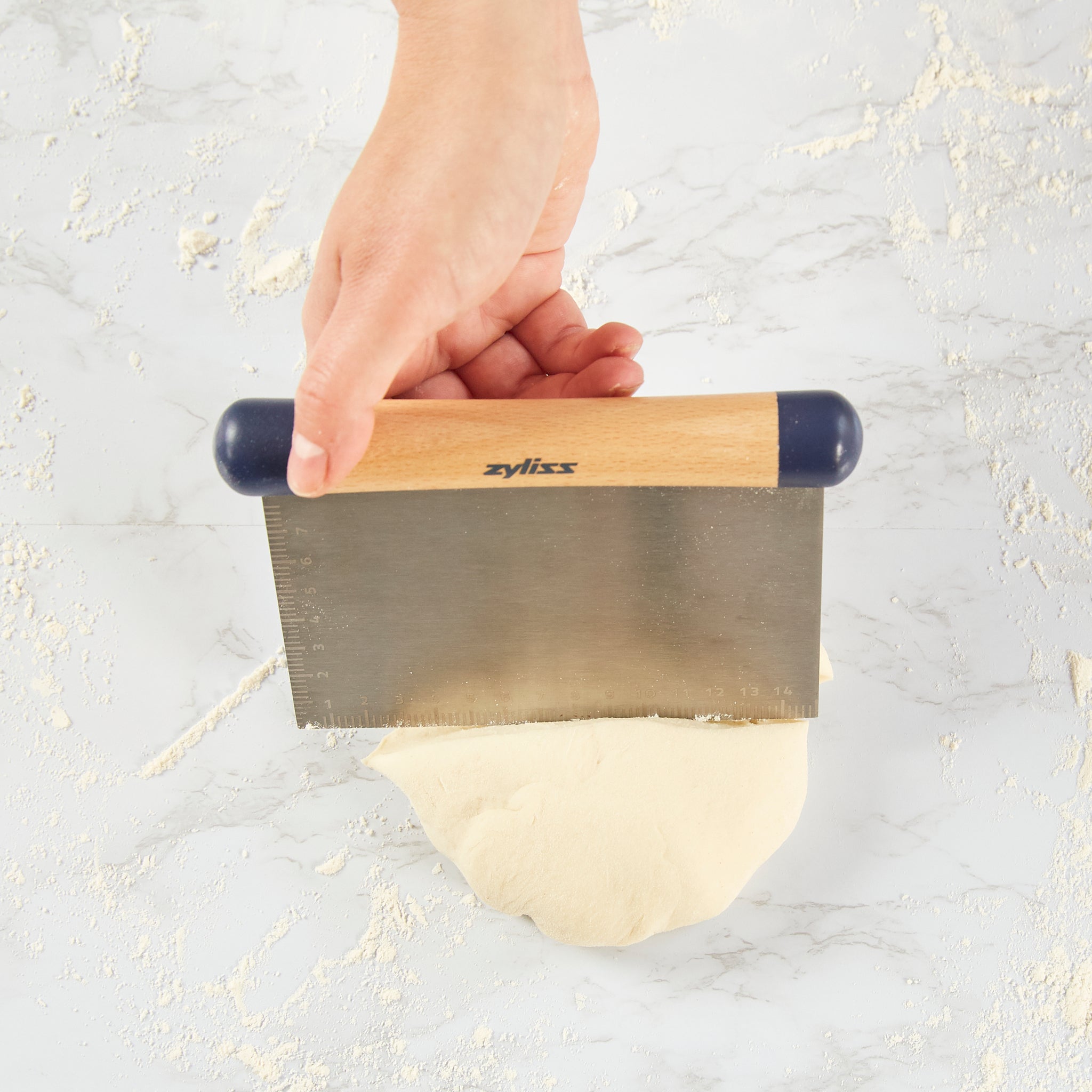 Zyliss Beech Wood Bench Scraper – Durable, Multi-Purpose Dough