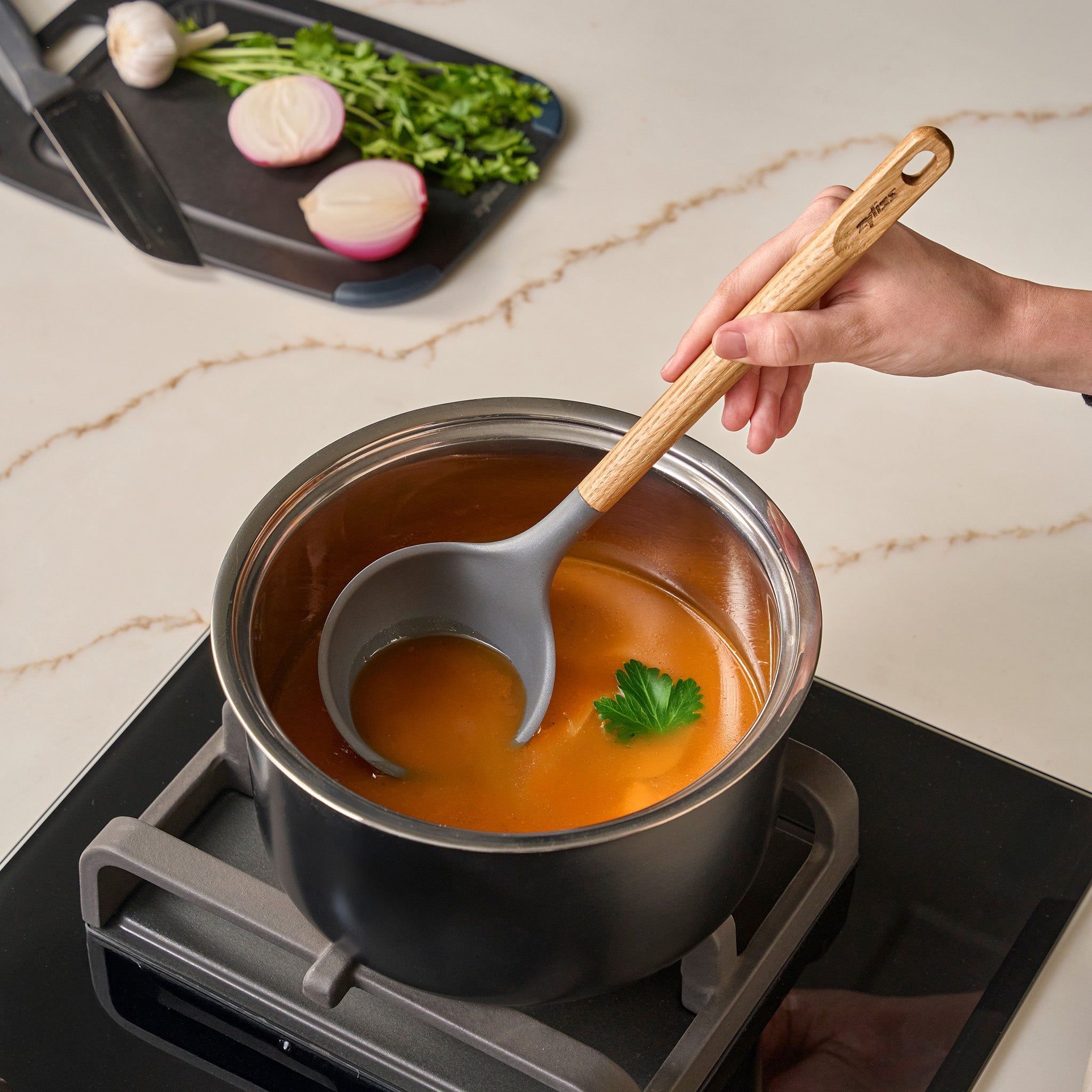 ５回使用 メンズ 153cm SPOON LEAF×CSB Lサイズ Zyliss Ladle Oak Wood – Heat-Resistant Kitchen Soup Ladle