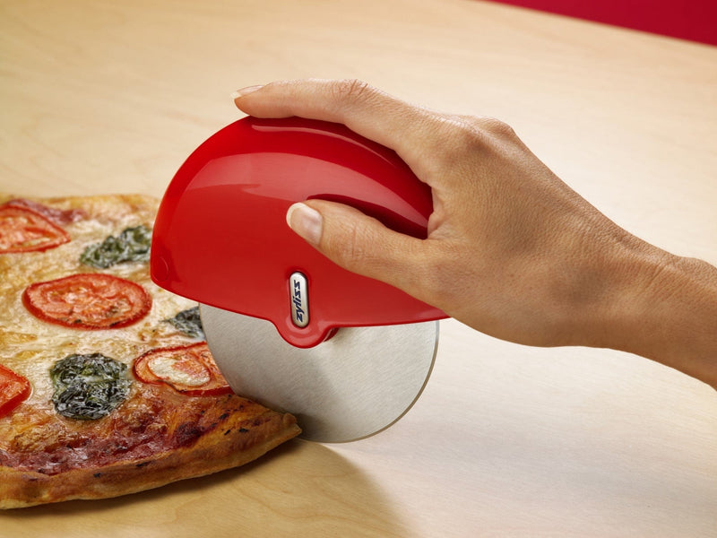 Image: https://zyliss.com/cdn/shop/files/zyliss-zyliss-pizza-slicer-wheel-30810-40540875686182_800x.jpg?v=1701738088